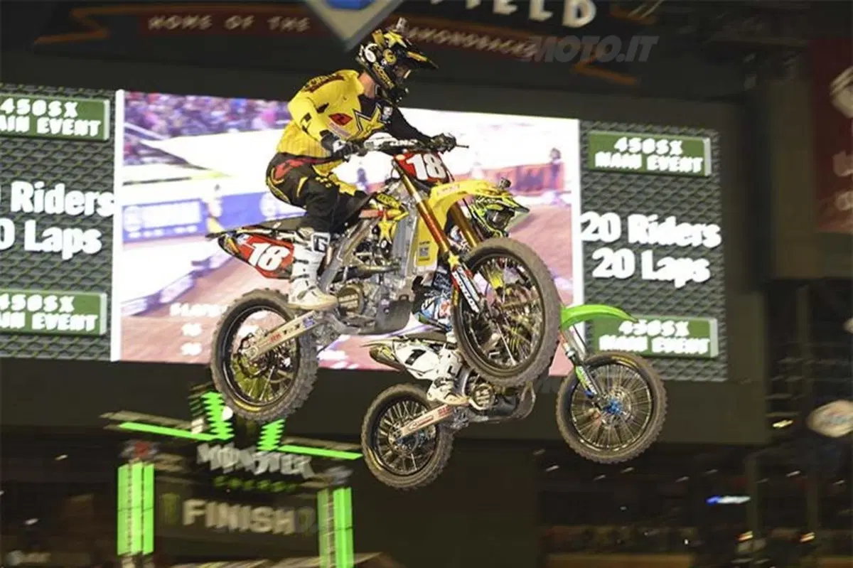 Le foto più belle del Supercross di Phoenix  (57)