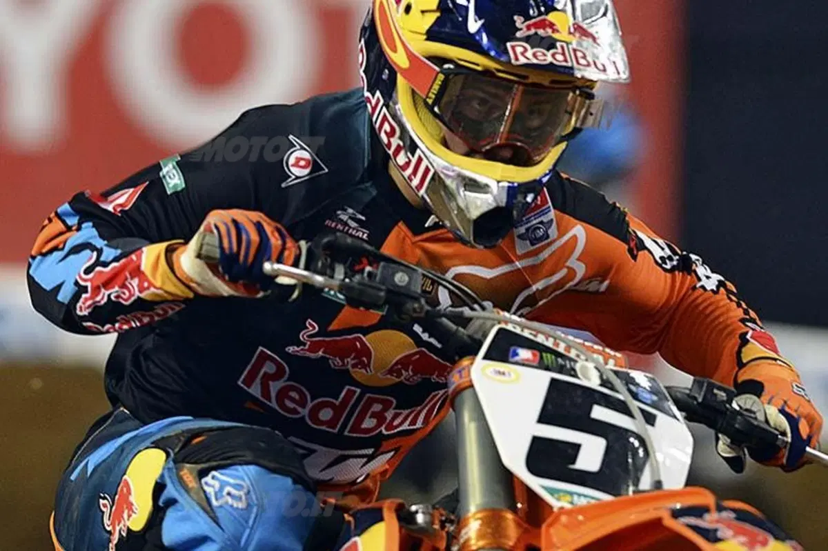 Le foto più belle del Supercross di Phoenix  (71)