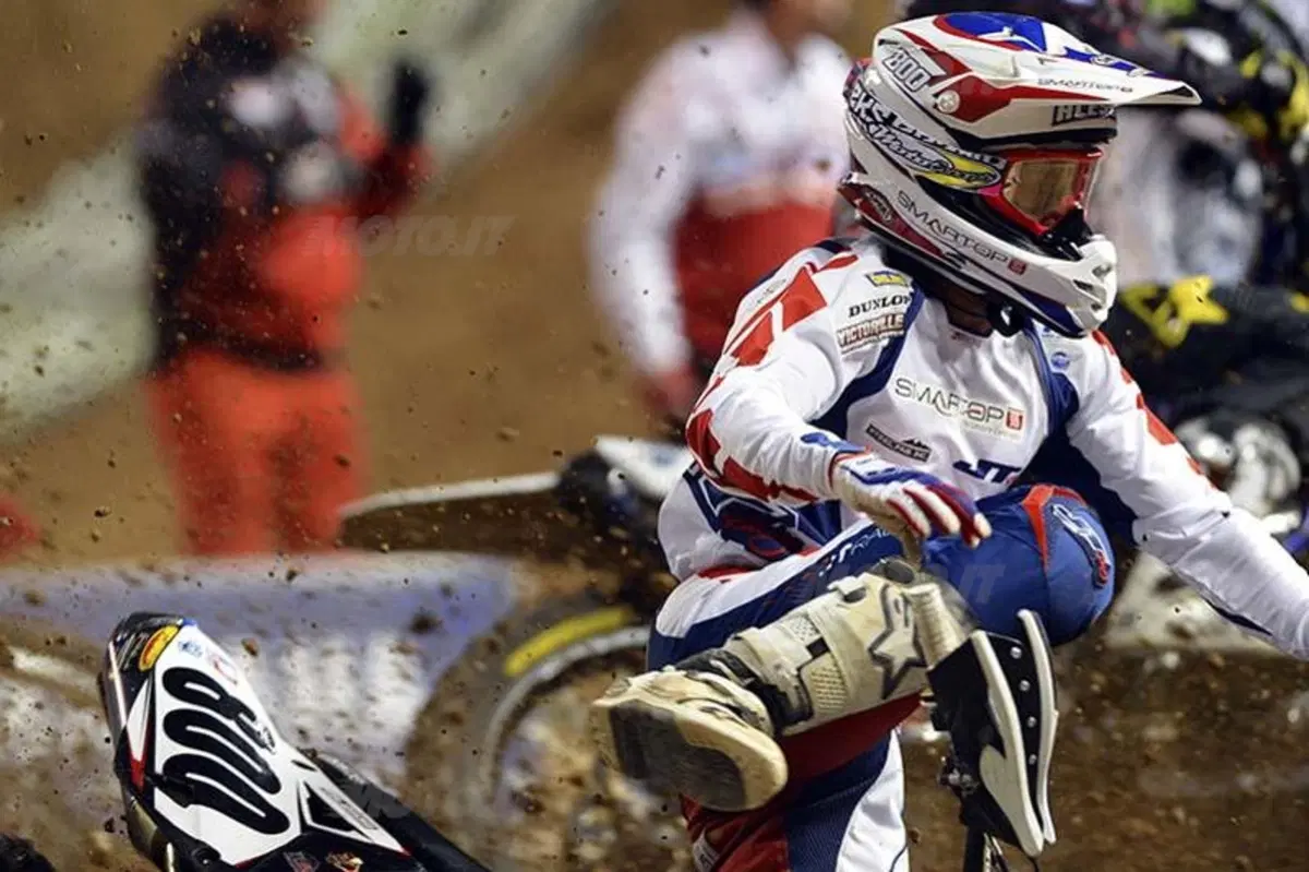 Le foto più belle del Supercross di Phoenix  (78)