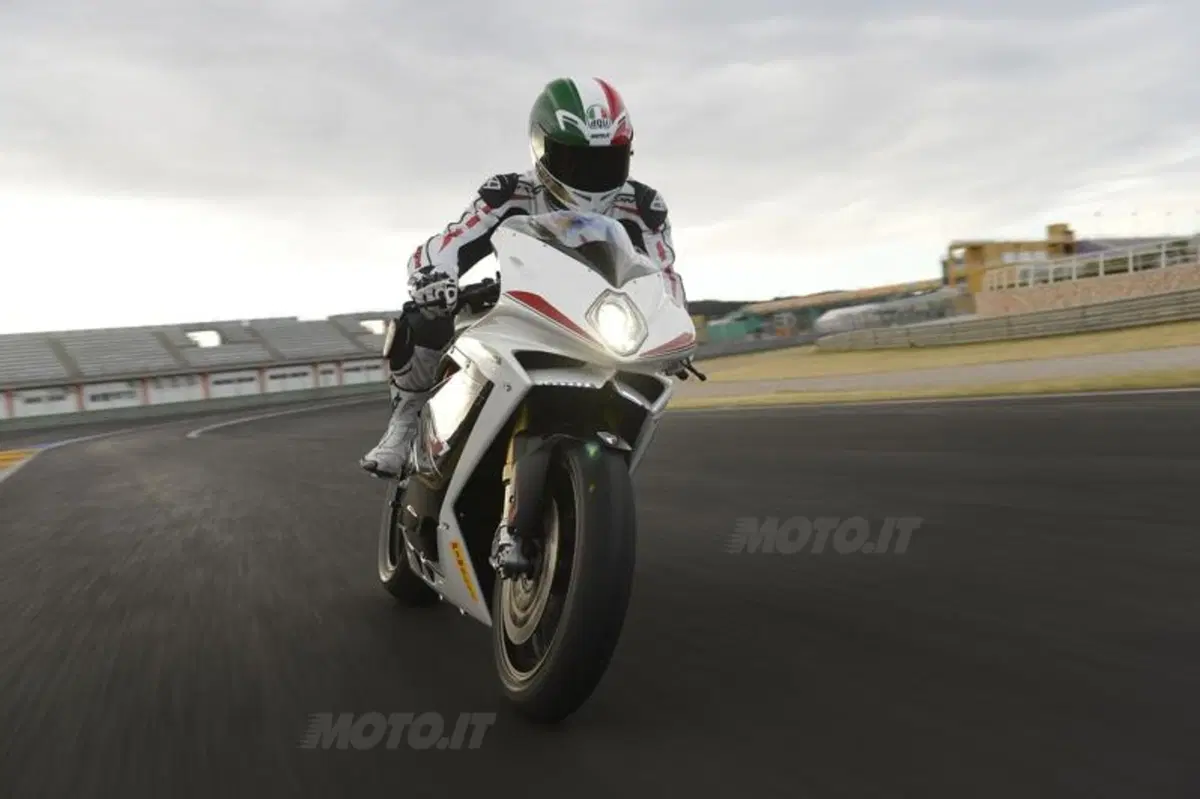 MV Agusta F4 e F4RR 2013 (2)