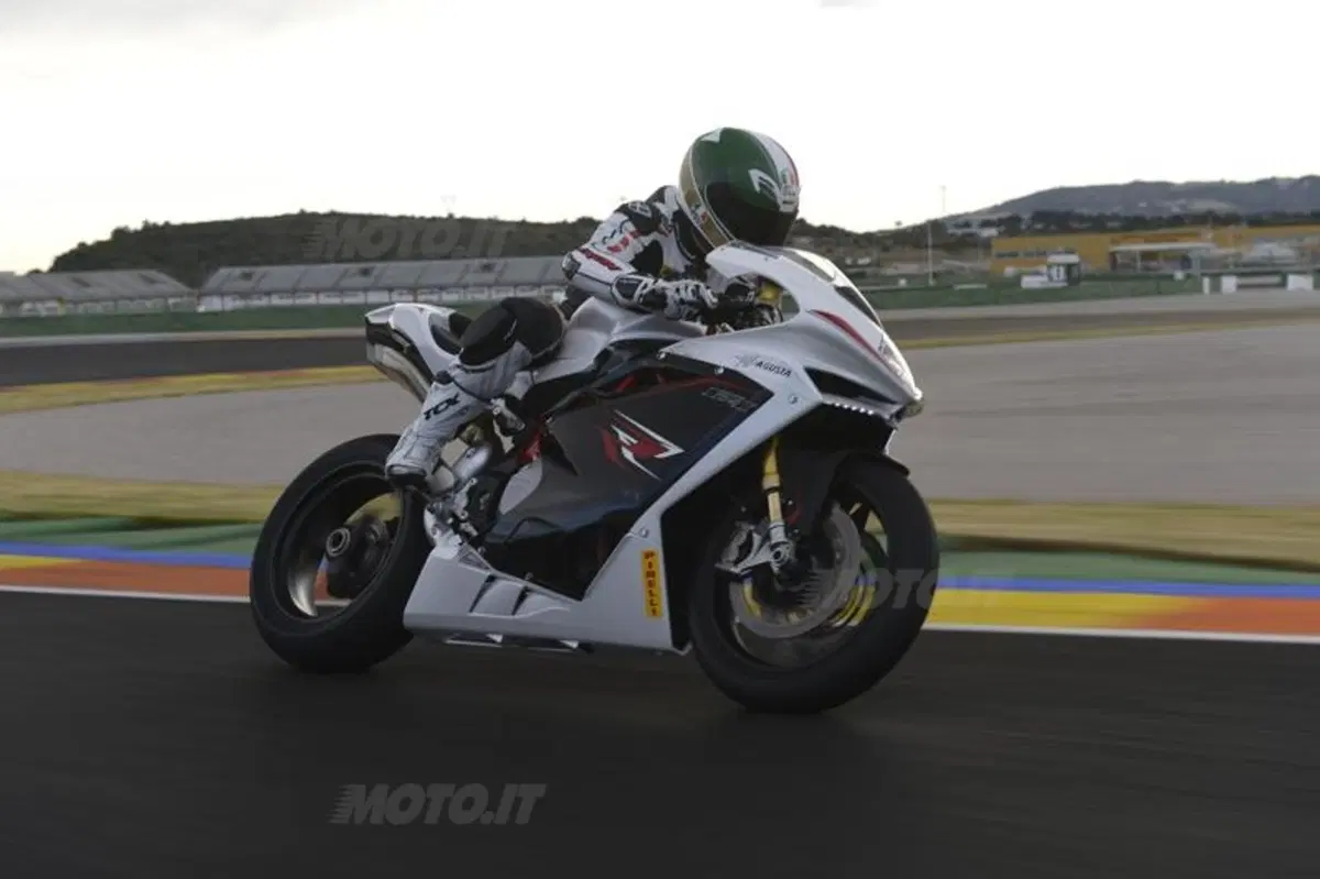 MV Agusta F4 e F4RR 2013 (6)