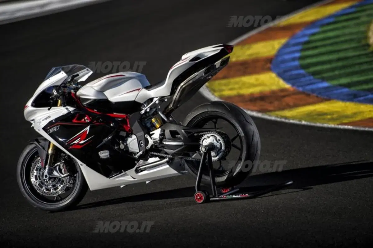 MV Agusta F4 e F4RR 2013 (21)