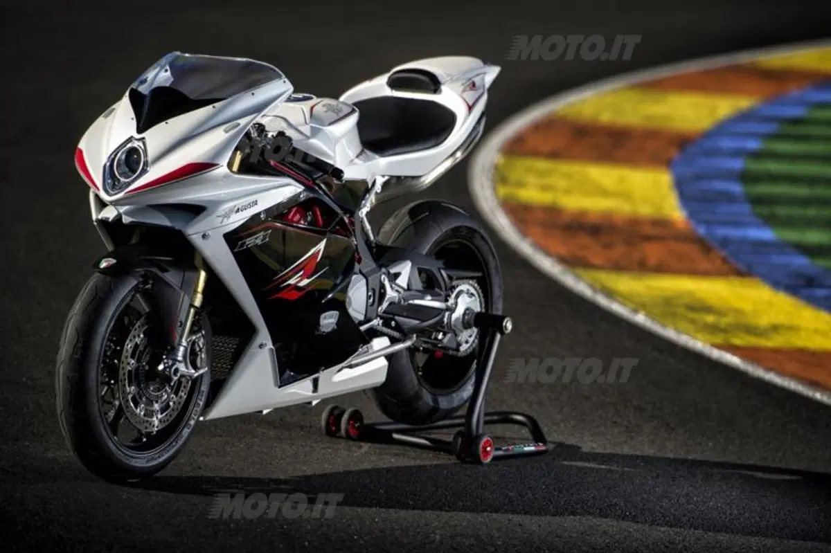 MV Agusta F4 e F4RR 2013 (22)