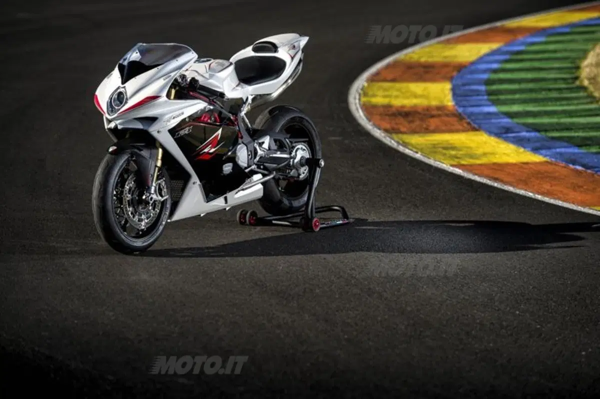 MV Agusta F4 e F4RR 2013 (23)