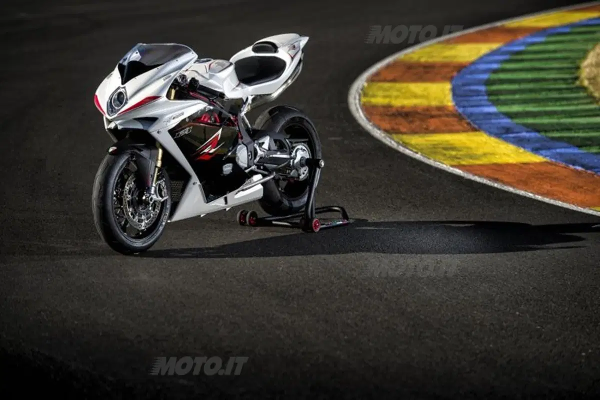 MV Agusta F4 e F4RR 2013 (24)