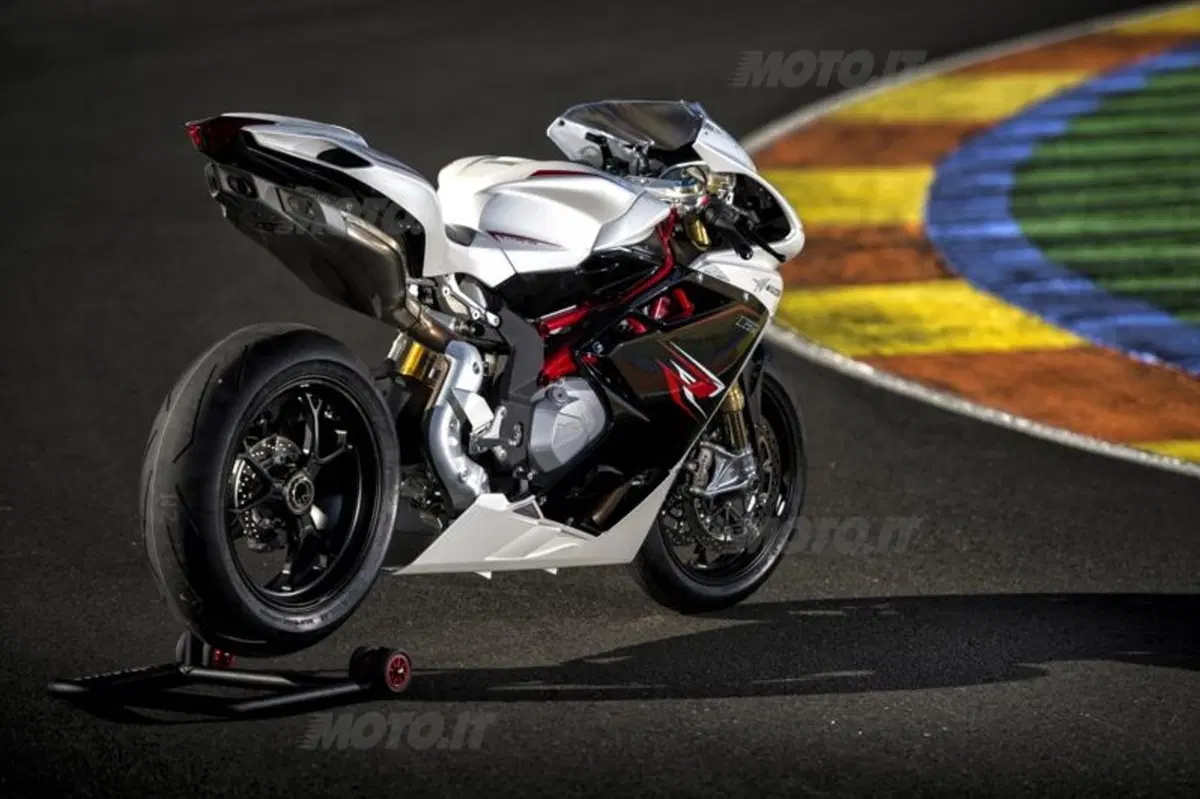 MV Agusta F4 e F4RR 2013 (27)