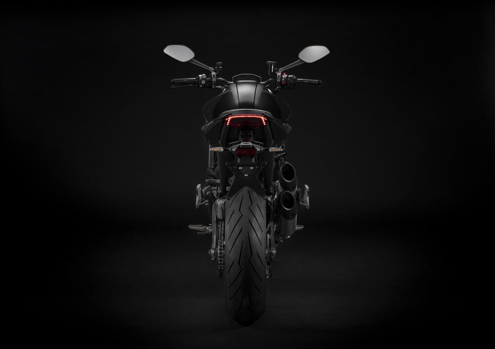 Ducati Monster 937 (2021 - 24) (4)