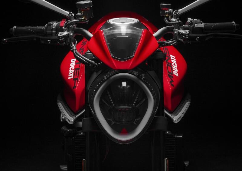 Ducati Monster 937 Monster 937 + (2021 - 24) (26)