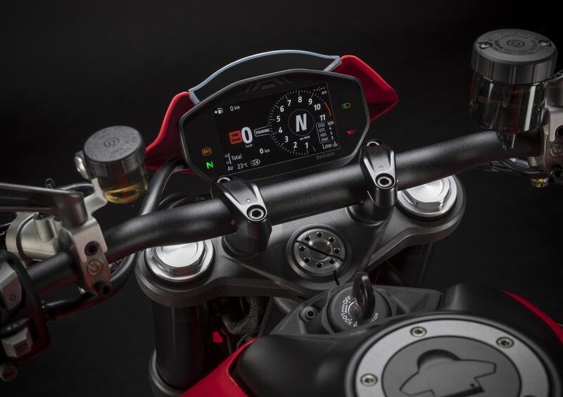 Ducati Monster 937 Monster 937 + (2021 - 24) (31)