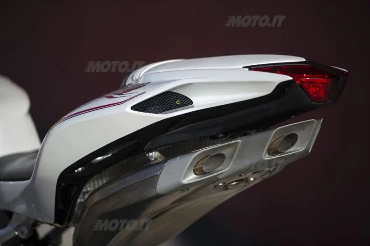 MV Agusta F4 e F4RR 2013 (34)