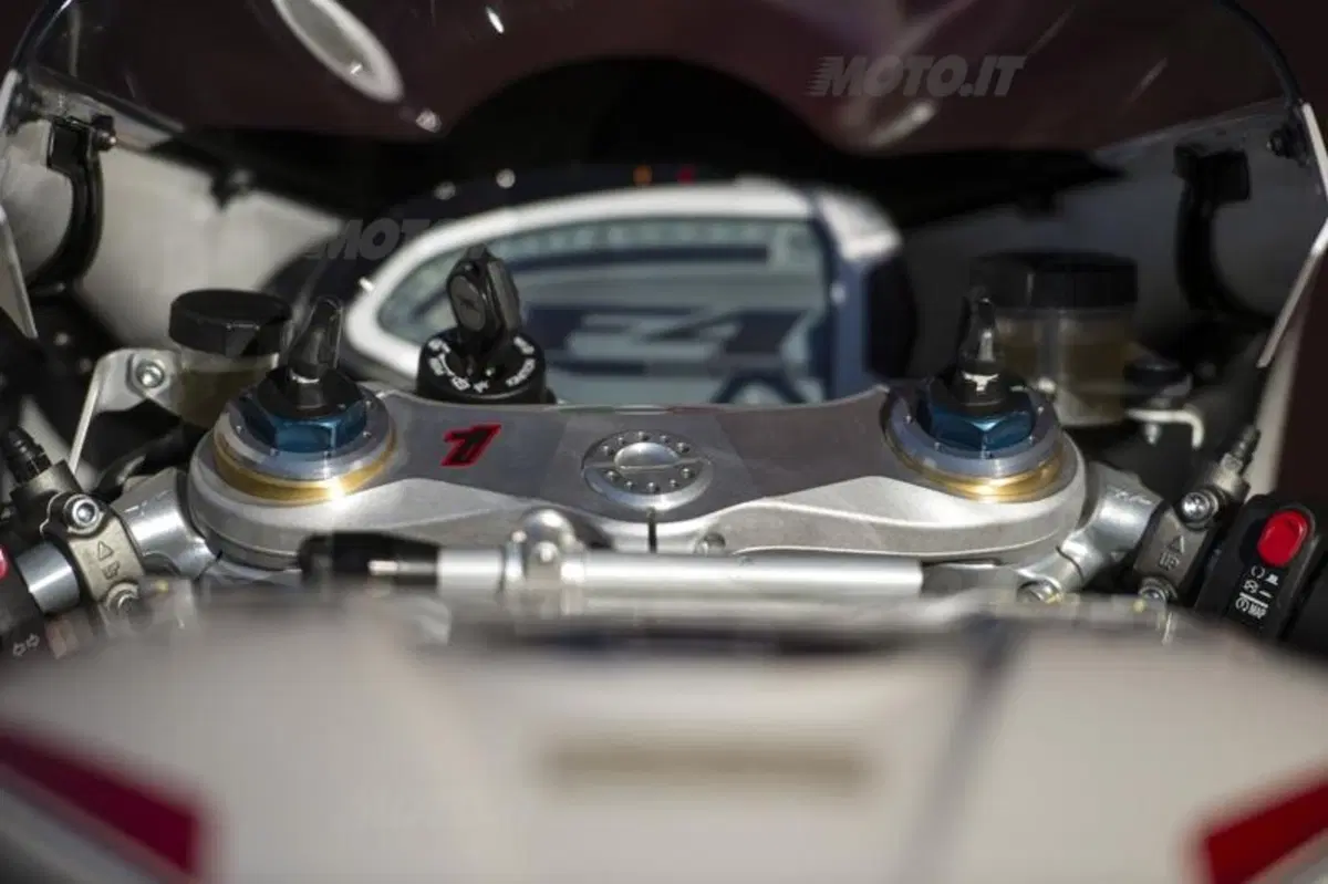 MV Agusta F4 e F4RR 2013 (38)