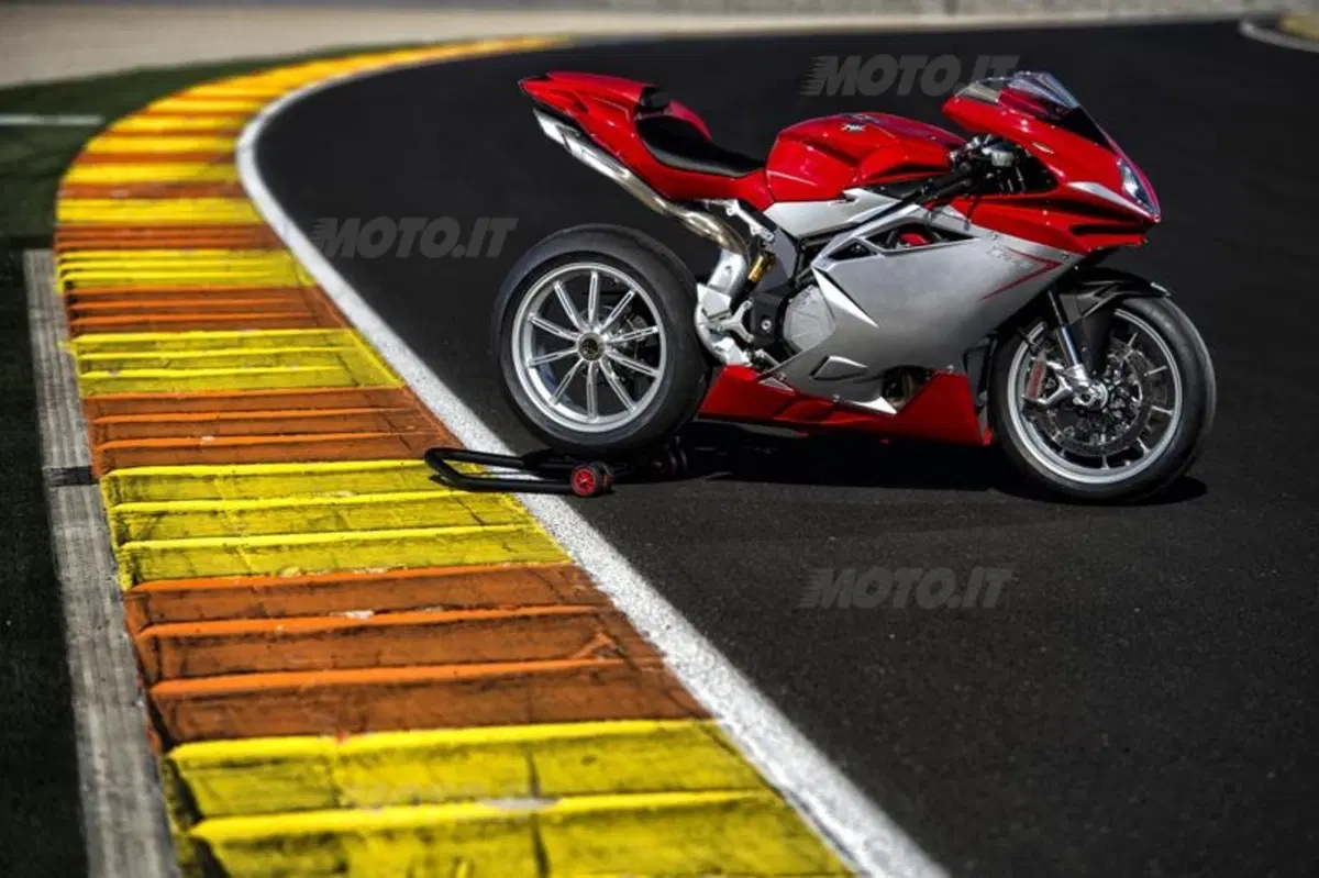 MV Agusta F4 e F4RR 2013 (43)