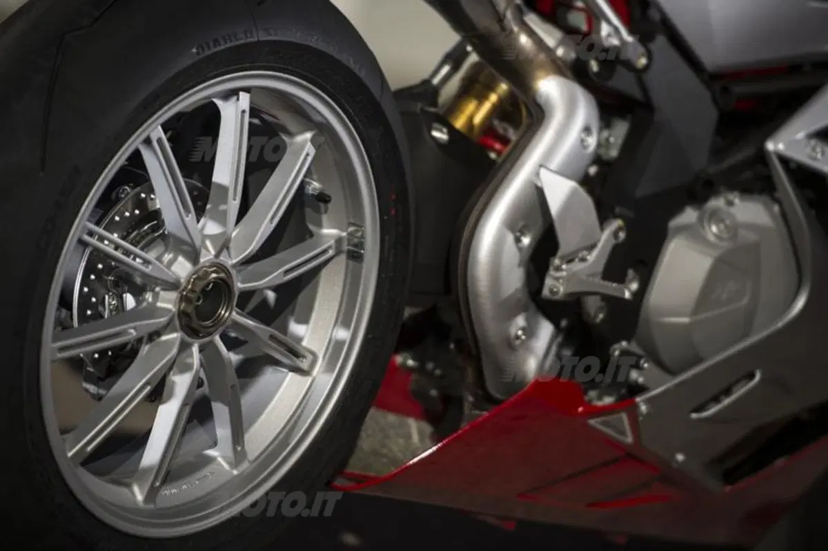 MV Agusta F4 e F4RR 2013 (49)