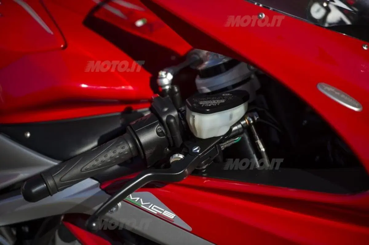 MV Agusta F4 e F4RR 2013 (52)