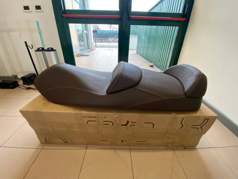 Sella Ricambio Originale Piaggio (3)