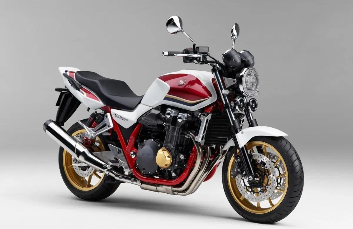 Nuove Honda CB1300 Super Four e Super Bol d'Or 2021 (5)