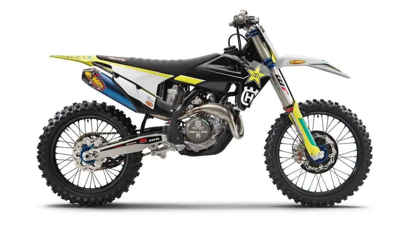 Arriva la Husqvarna FC 450 Rockstar Edition 2021