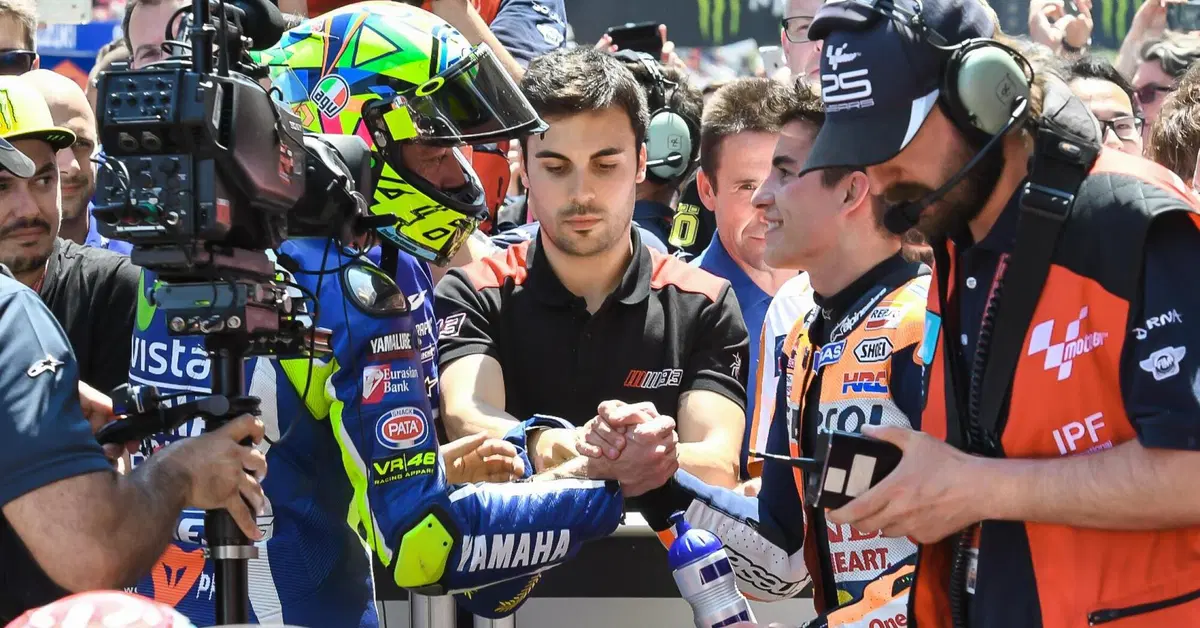 MotoGP 2016. Rossi: "Stretta di mano con Marc, era la cosa giusta"