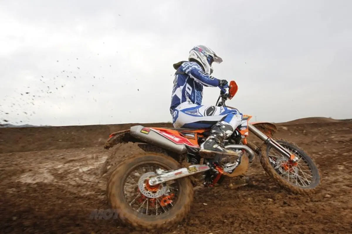 KTM EXC-F 350 Guerrero VS 450 Aubert Factory  (11)