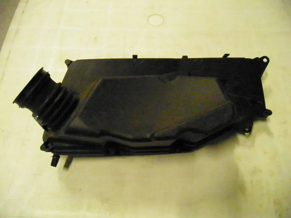 CASSA FILTRO COMPLETA USATA PER HONDA SW T 400 (3)