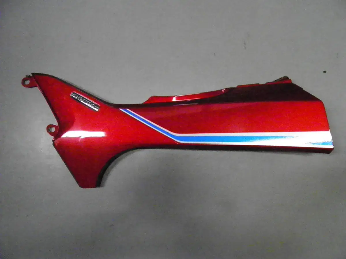 FIANCATA SOTTOSELLA DESTRA HONDA INTEGRA 750