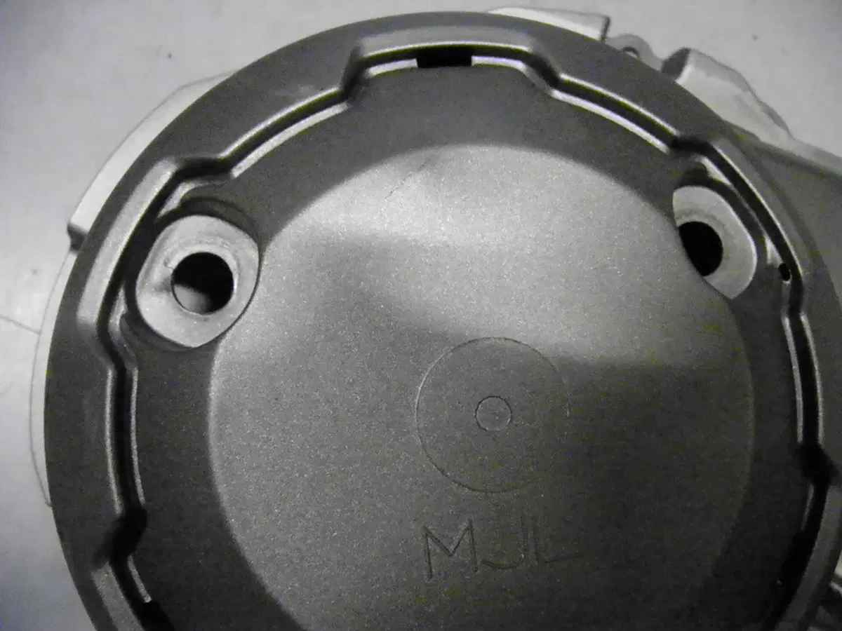 COPERCHIO FRIZIONE USATO PER HONDA INTEGRA 750 (3)