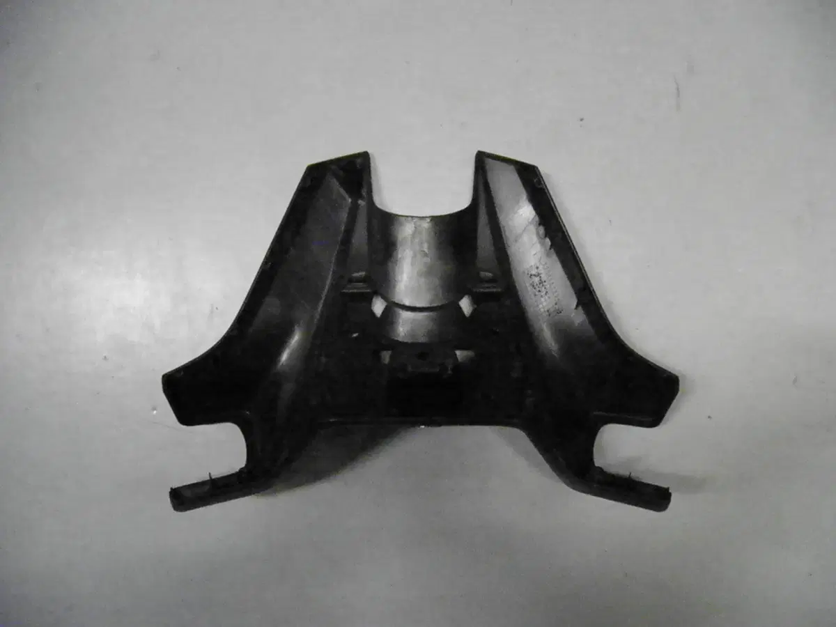 COPERCHIO MANUBRIO USATO PER HONDA INTEGRA 750 (2)