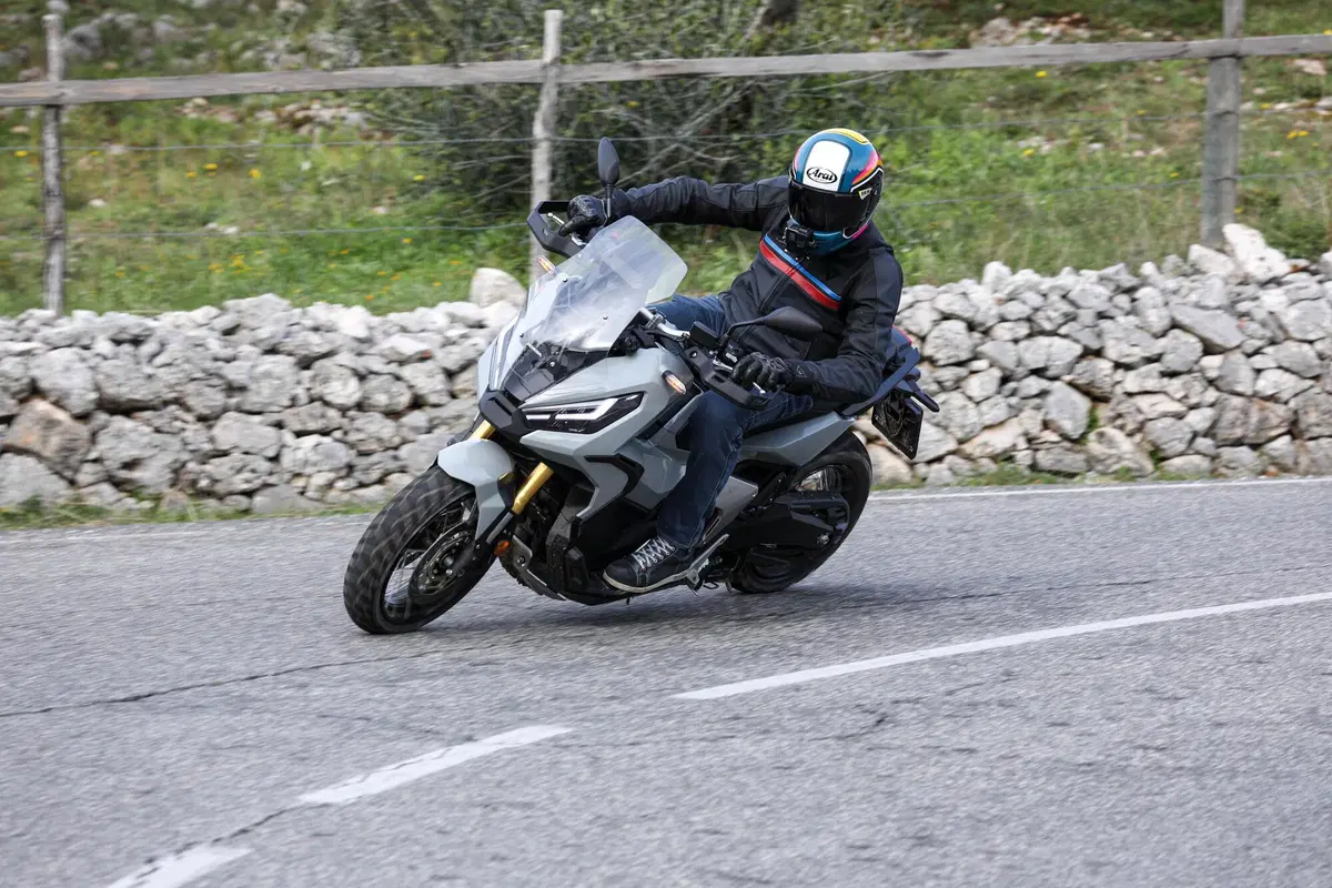 Honda X-ADV 2021 TEST (9)