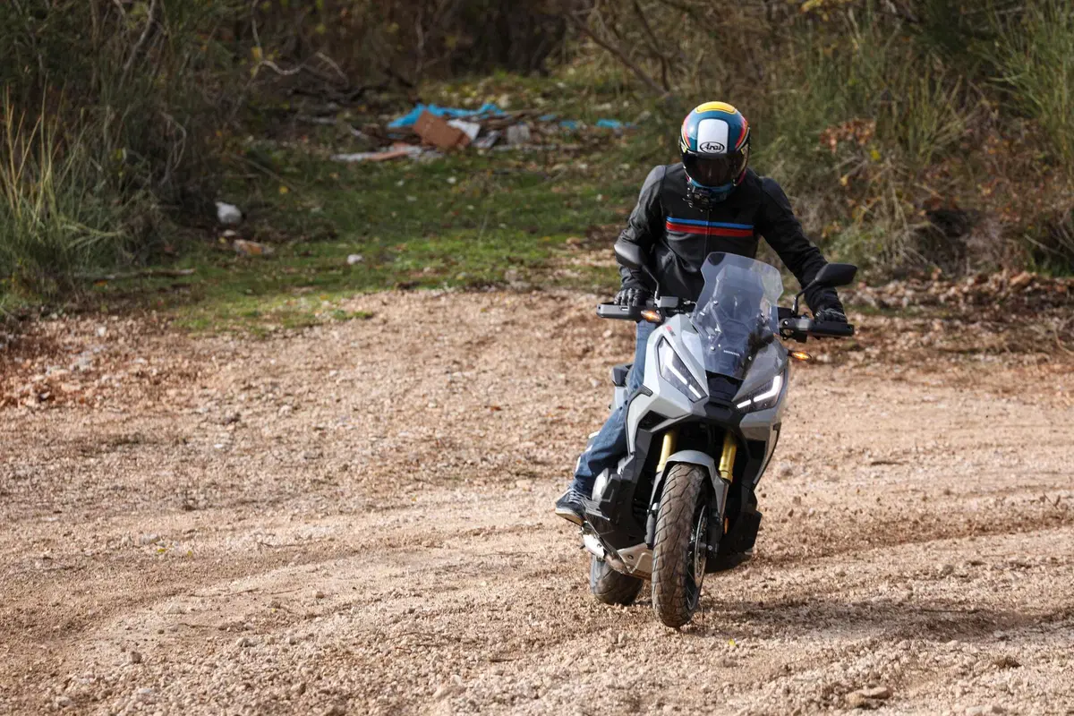 Honda X-ADV 2021 TEST (10)