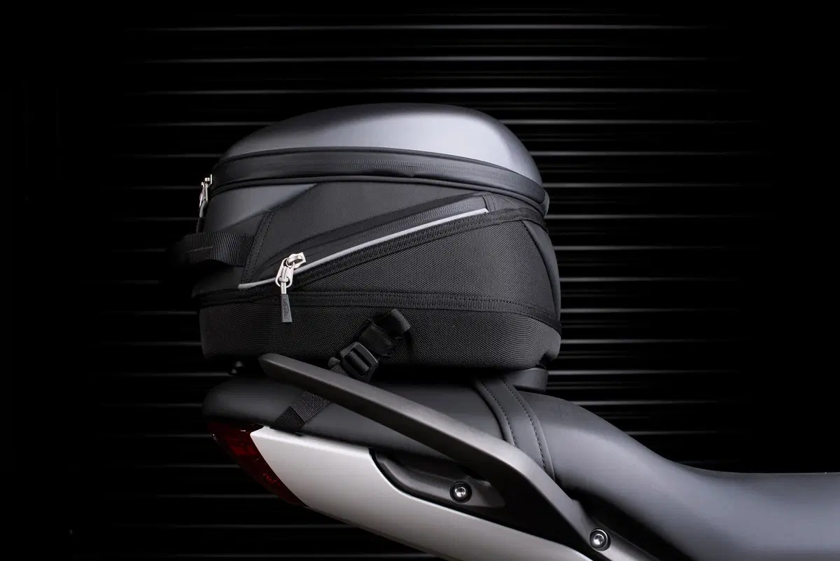 Triumph Trident 660. Welcome... back! (3)