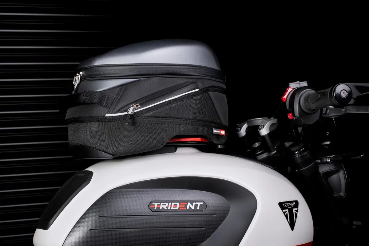 Triumph Trident 660. Welcome... back! (8)