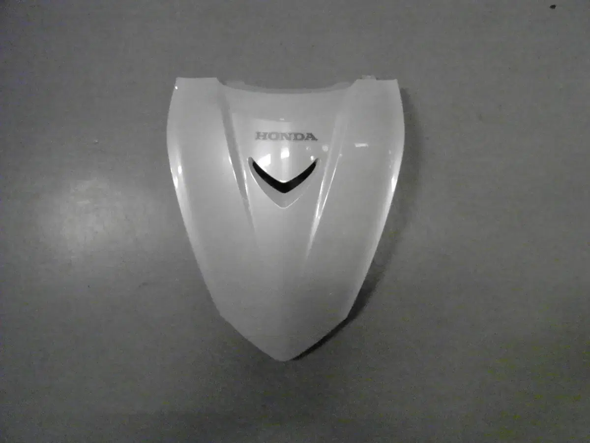 SCUDO ANTERIORE USATO PER HONDA SH 300 2015 E 2016