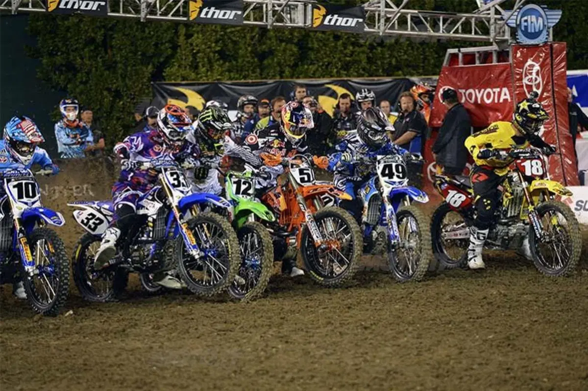 Supercross di Anaheim: Villopoto finalmente conquista l'oro (5)