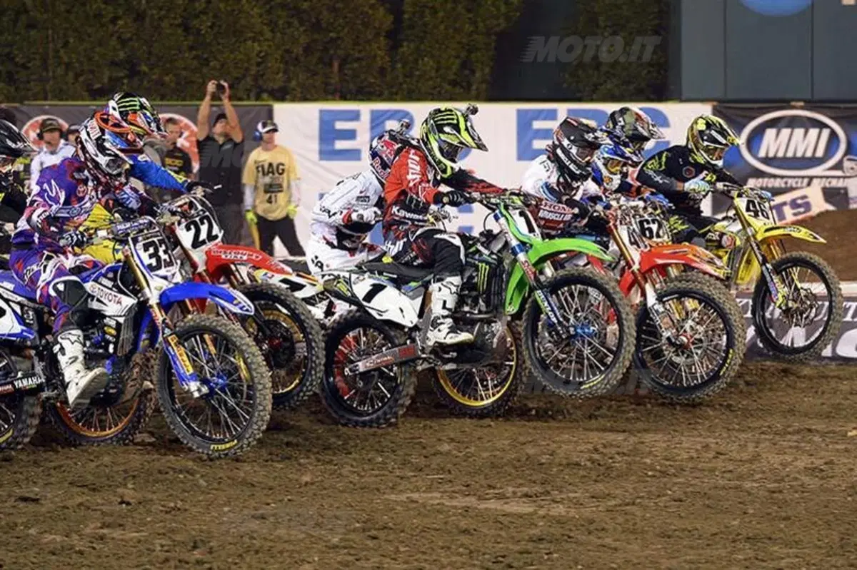 Supercross di Anaheim: Villopoto finalmente conquista l'oro (6)