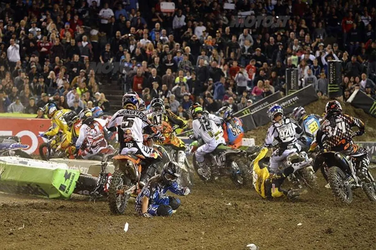 Supercross di Anaheim: Villopoto finalmente conquista l'oro (7)