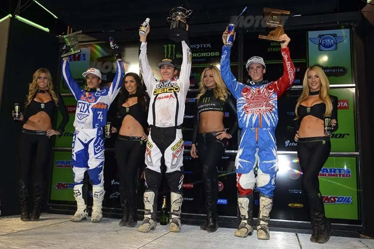 Supercross di Anaheim: Villopoto finalmente conquista l'oro (8)