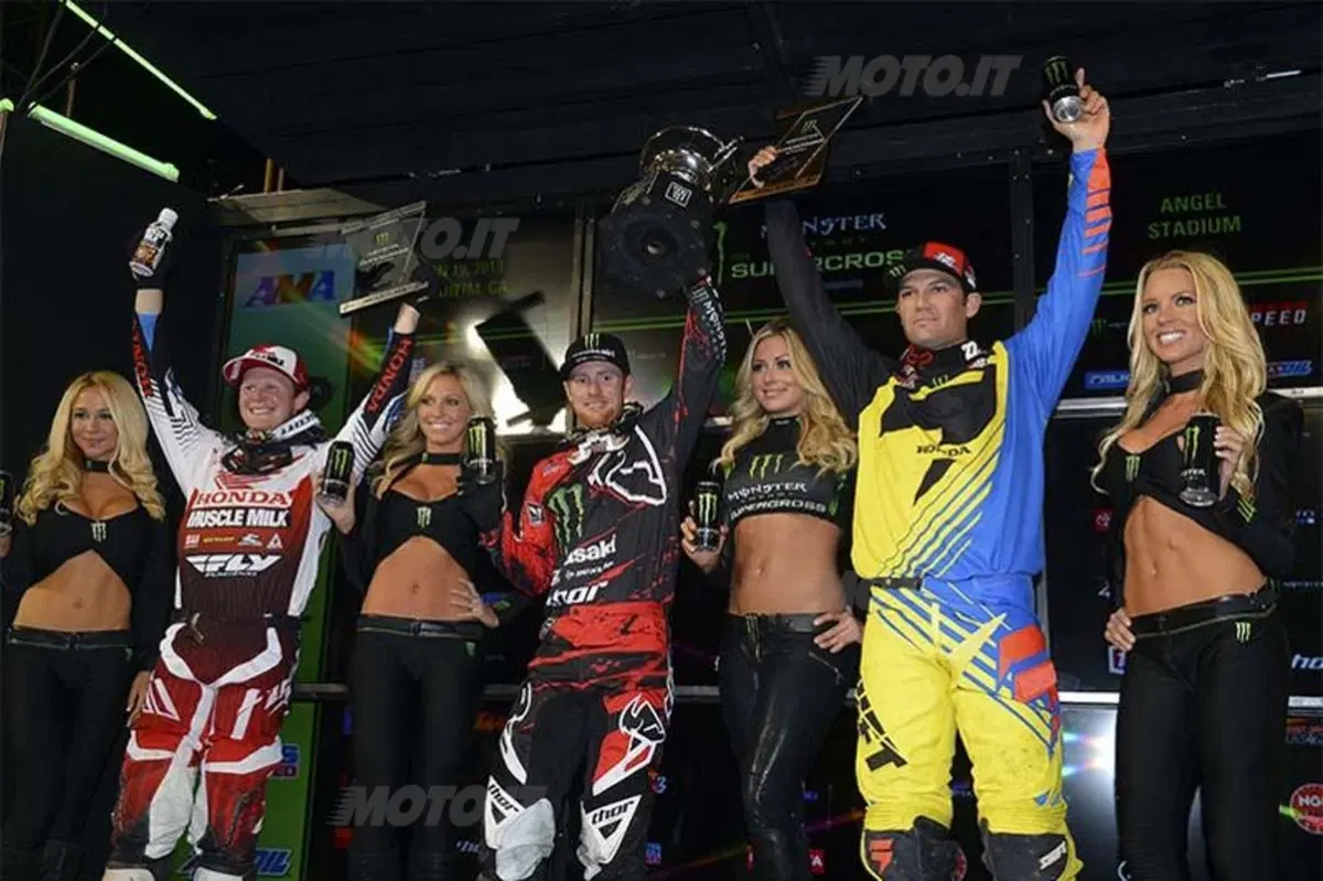 Supercross di Anaheim: Villopoto finalmente conquista l'oro (9)