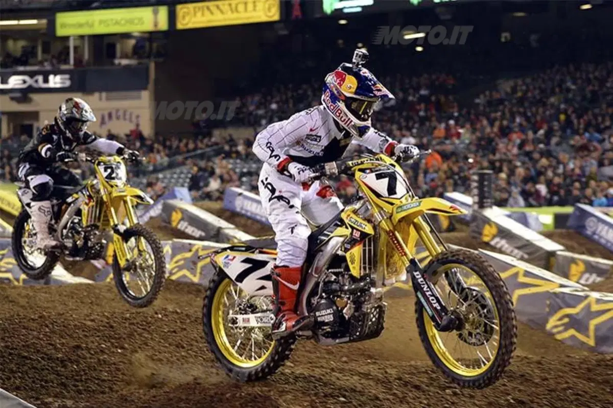 Supercross di Anaheim: Villopoto finalmente conquista l'oro (14)