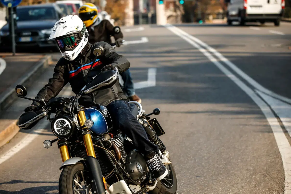 Triumph Scrambler SPECIAL TEST: 900 vs 1200, quale scegliere? (6)