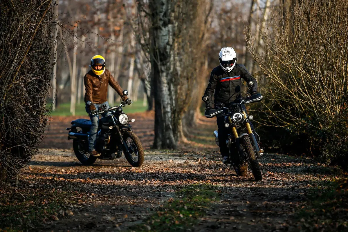 Triumph Scrambler SPECIAL TEST: 900 vs 1200, quale scegliere? (3)