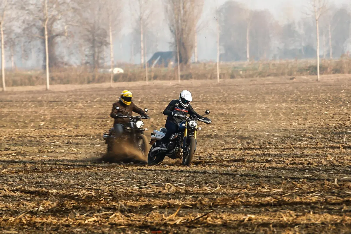 Triumph Scrambler SPECIAL TEST: 900 vs 1200, quale scegliere? (8)
