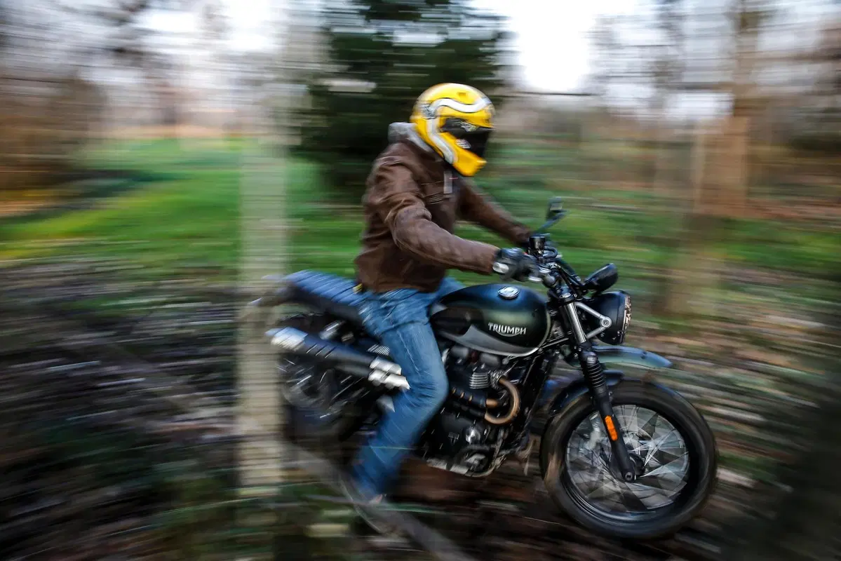 Triumph Scrambler SPECIAL TEST: 900 vs 1200, quale scegliere? (4)