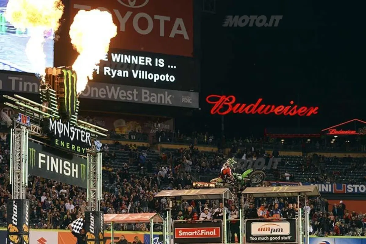 Supercross di Anaheim: Villopoto finalmente conquista l'oro (18)