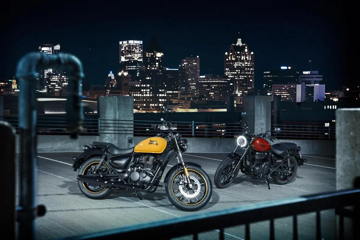 Royal Enfield Meteor 350: easy cruiser in tre versioni. Prezzi contenuti (2)