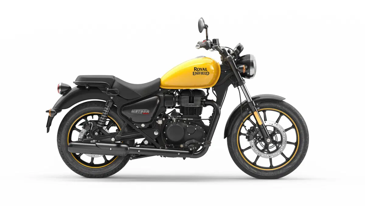 Royal Enfield Meteor 350: easy cruiser in tre versioni. Prezzi contenuti