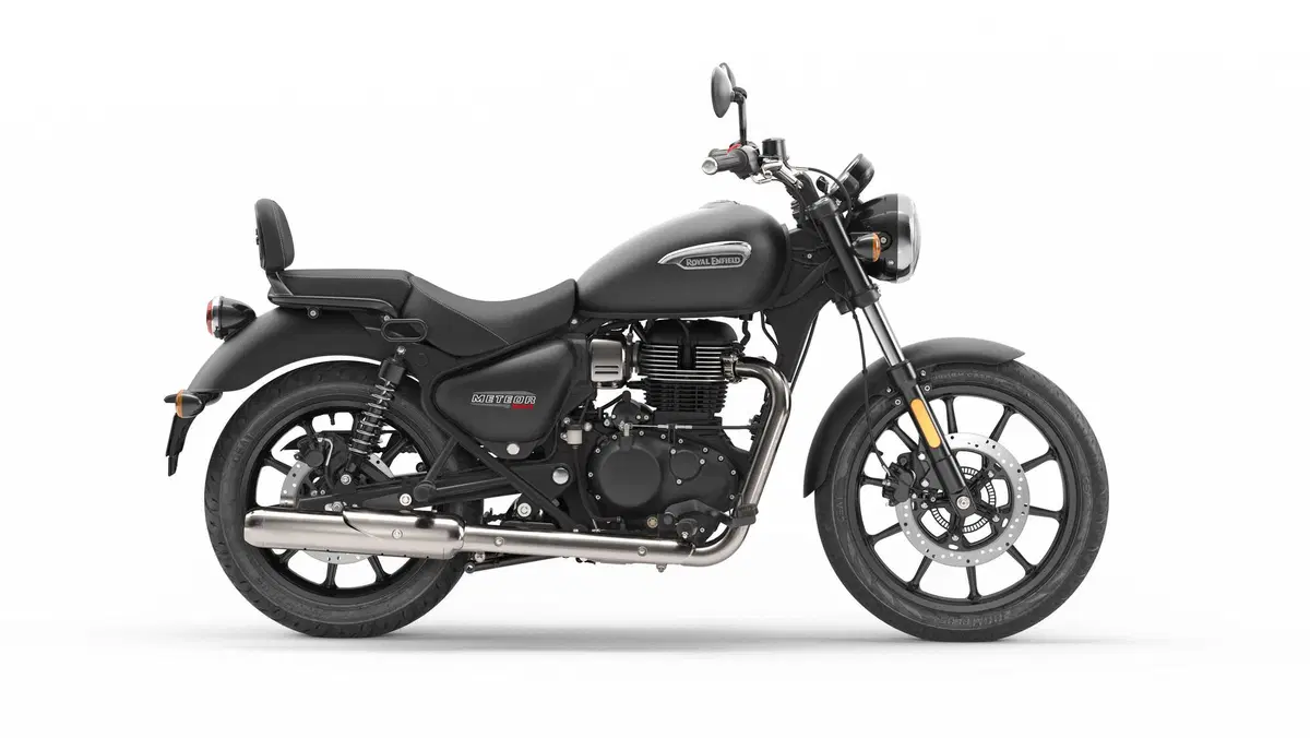 Royal Enfield Meteor 350: easy cruiser in tre versioni. Prezzi contenuti (3)