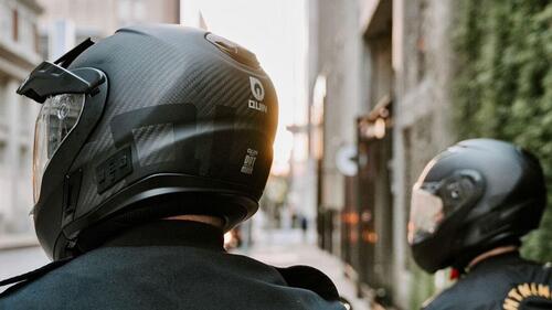 Quest, il casco smart che segnala l'incidente (2)