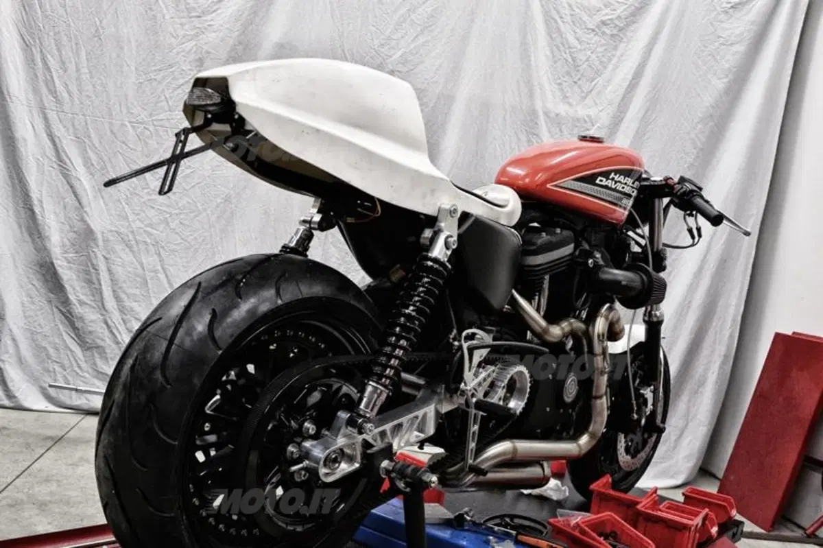 Al Motor Bike Expo di Verona Free Spirits presenta la sua Harley-Davidson 883R (3)