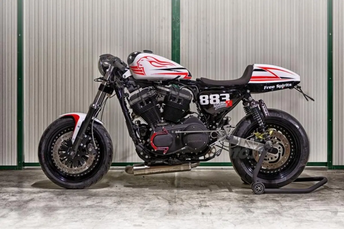 Al Motor Bike Expo di Verona Free Spirits presenta la sua Harley-Davidson 883R (11)