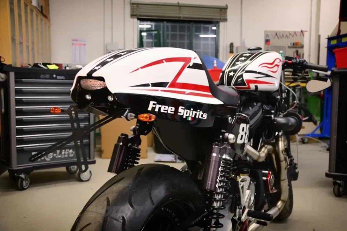 Al Motor Bike Expo di Verona Free Spirits presenta la sua Harley-Davidson 883R (14)